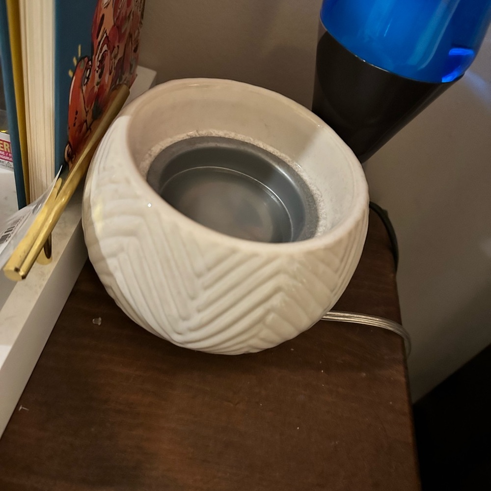 Yankee candle wax warmer